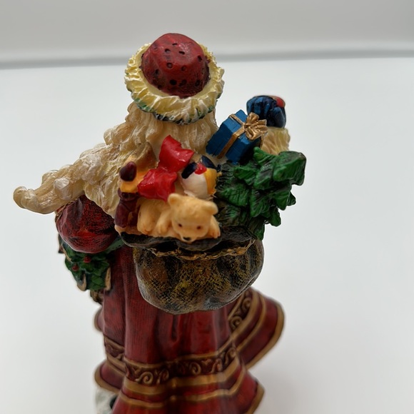 Holiday Expressions Santa Figurine. Vintage 1998 Resin Santa with Bag of Toys - Picture 13 of 16